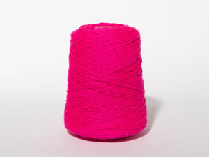 Reflect Wool Yarn Yarn Tuft the World Neon Pink 